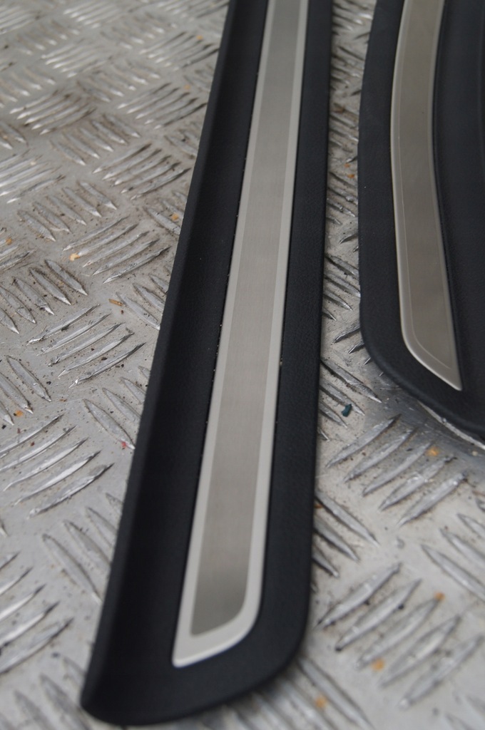 фото №6, Kia stinger gt накладки порогові декоративні внутрішнє