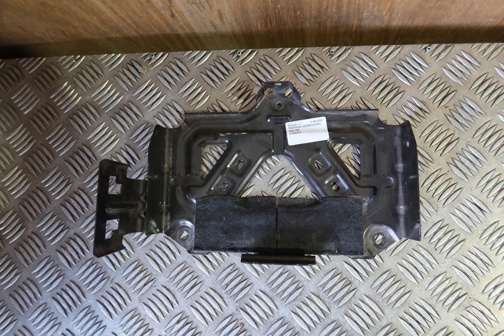 фото №1, Основа акумулятор mini r60