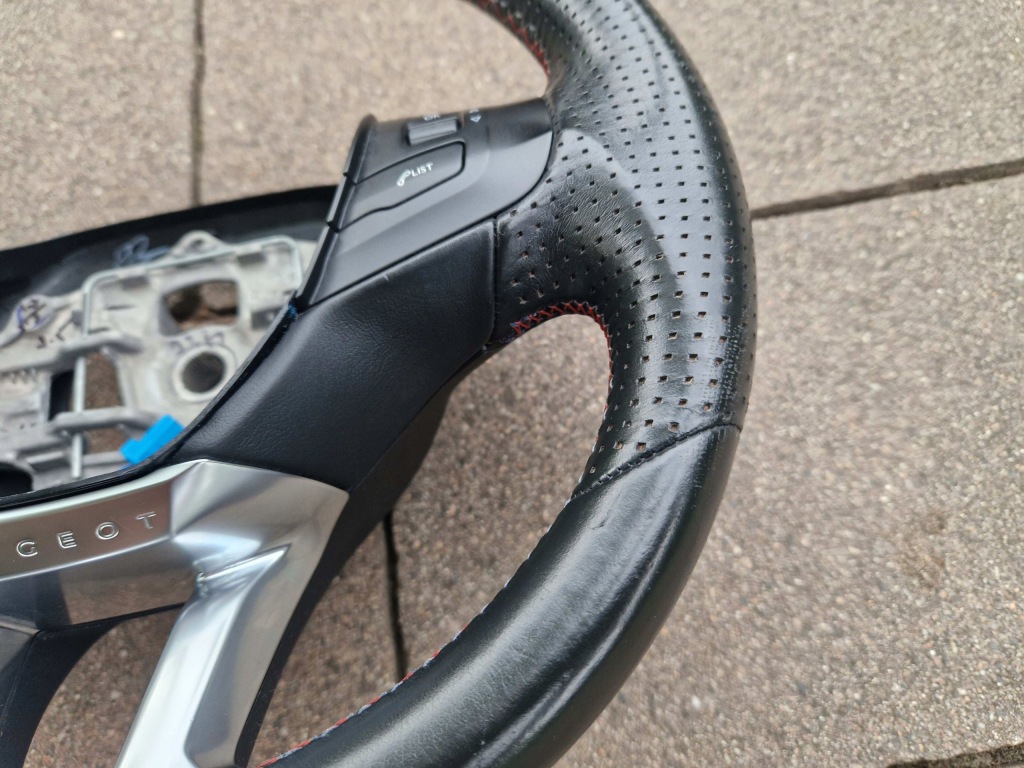 фото №12, Peugeot 208 i 2008 воздуховод кожа multi 98084115zd czerwona nić 12-2019