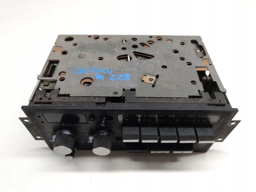 фото №2, Chevrolet camaro iii z28 радио оригинал 82-92