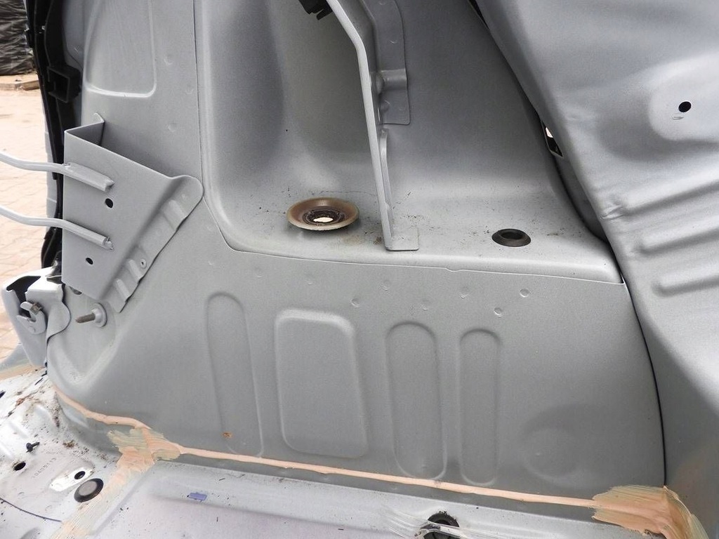 фото №5, Renault clio iv 12-15 ov369 крыло правый задняя