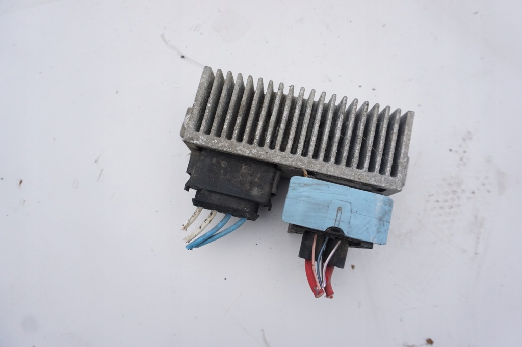 фото №1, Реле свеча 8200558438-a renault scenic 3 iii fl 1.5 dci