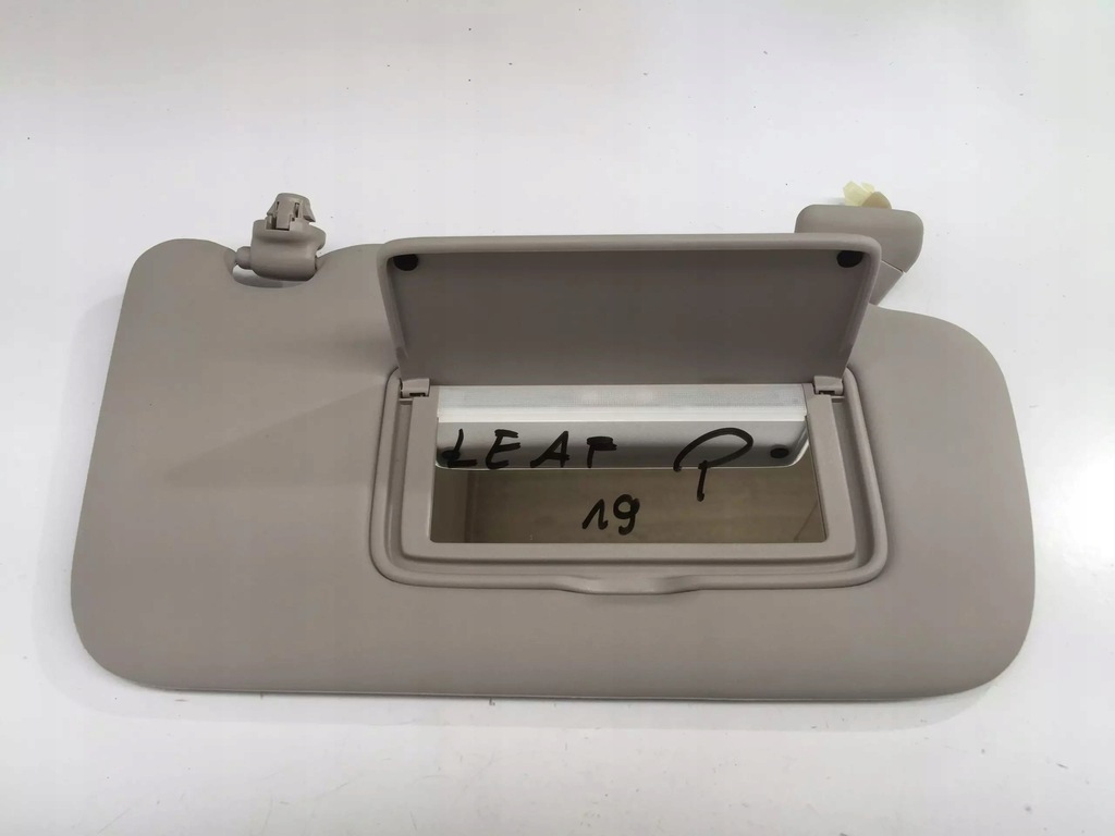 фото №1, Nissan leaf ii 2 2019 козырёк защита правая