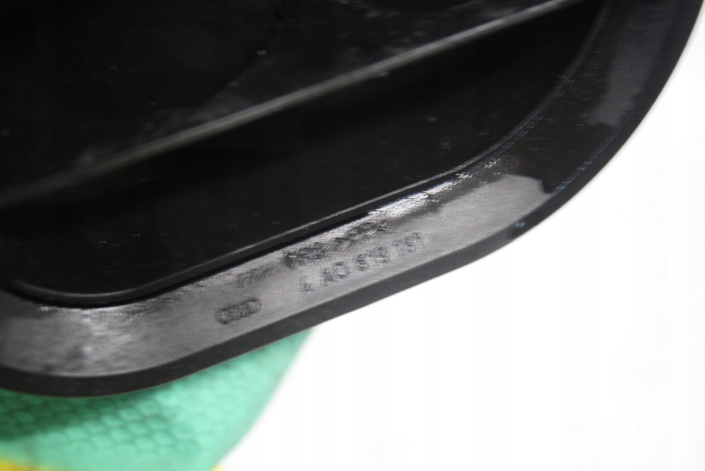 фото №10, Решётка вытяжка воздуха 4a0819181 audi q7 4l 2007