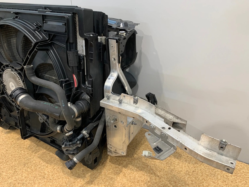 фото №9, Bmw x5 f15 pas передній радіатор m50d