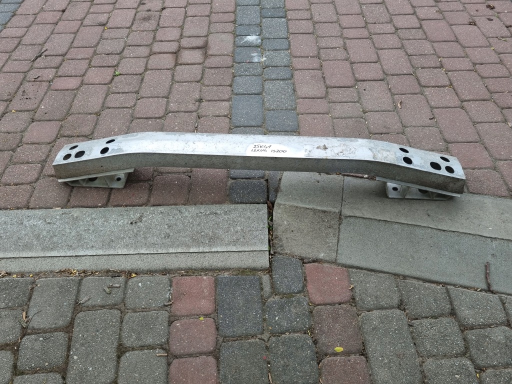 Lexus is is220 is250 ii балка під  бампер задній задній оригінал Зі Шроту