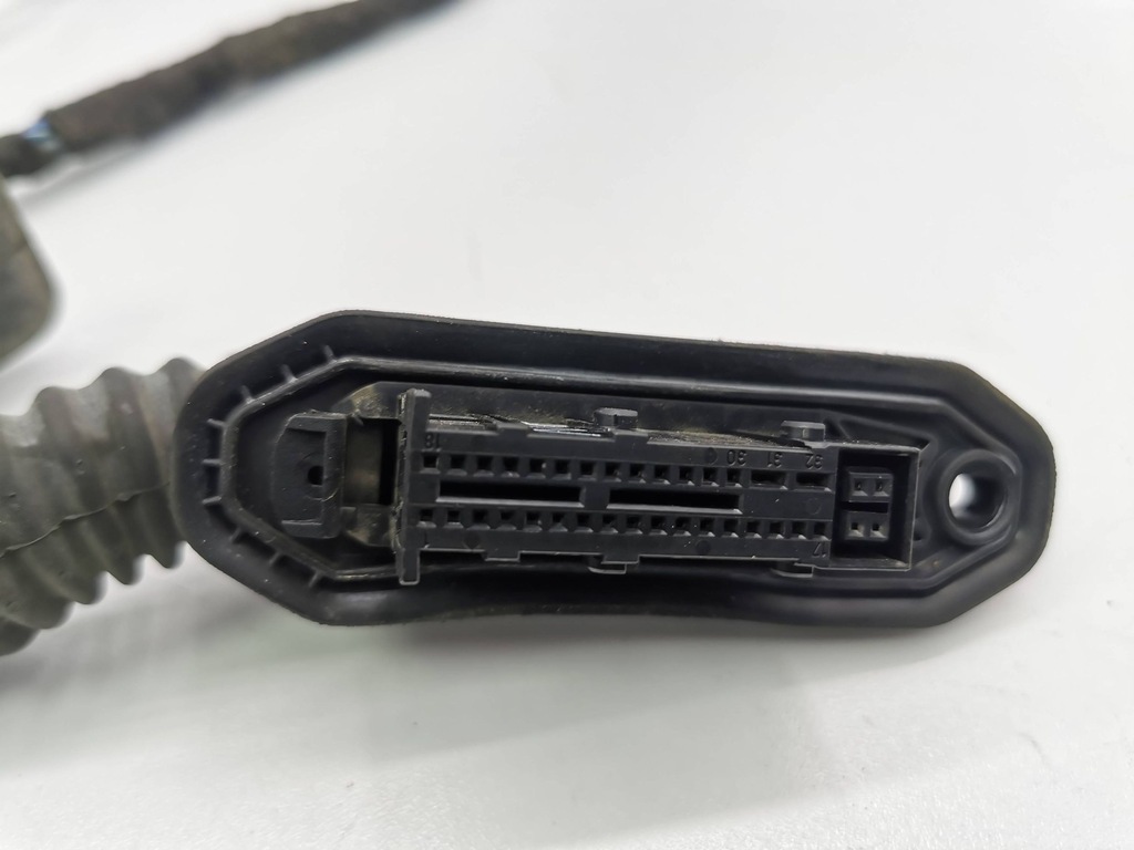 фото №7, Bmw 1 e81 e87 2007 левая сторона жгут трубопровод дверь передних