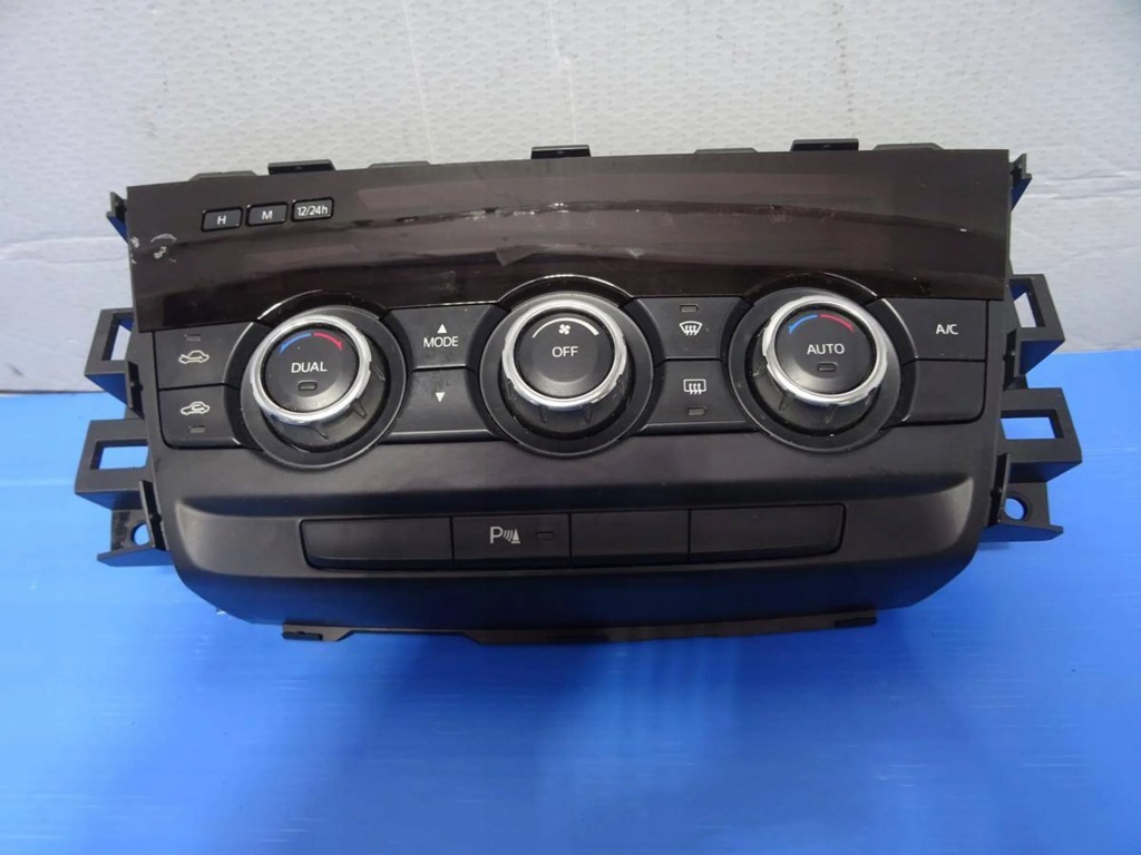 фото №1, Панель кондиционера mazda 6 iii gj