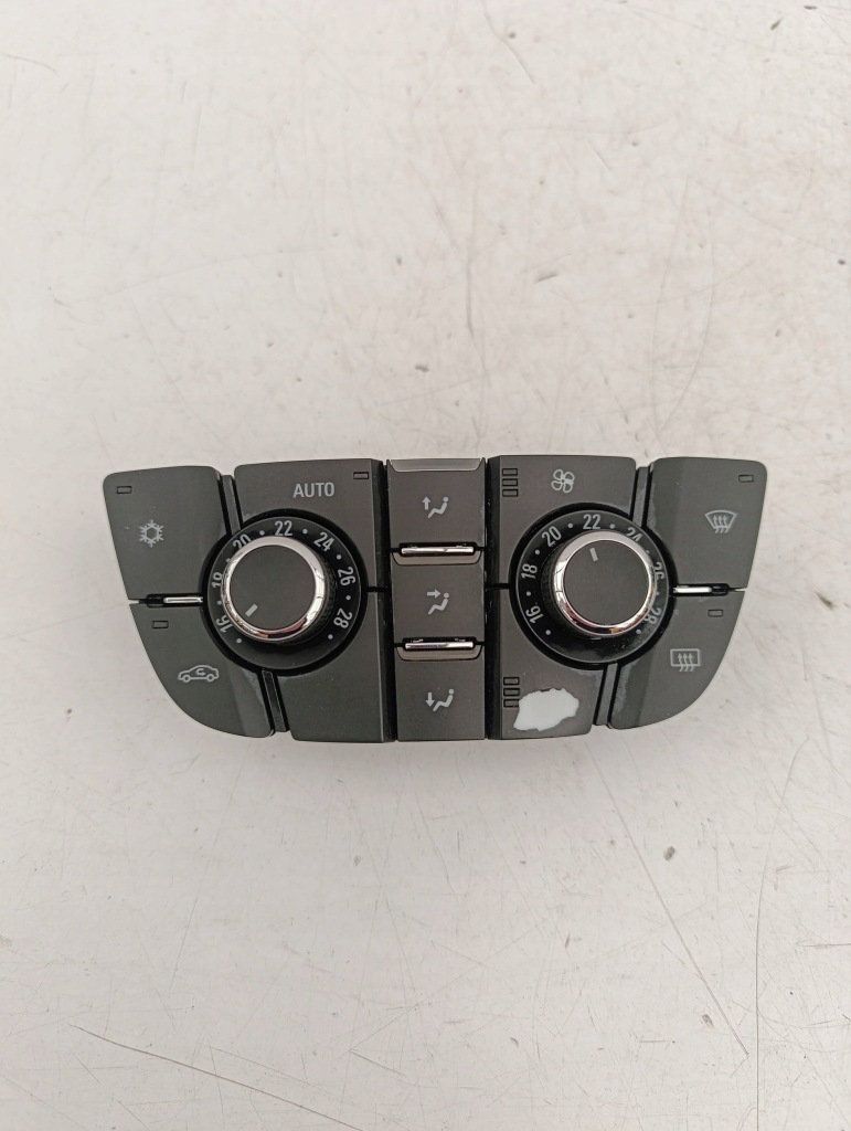 фото №1, Панель кондиционера opel meriva b 13343707