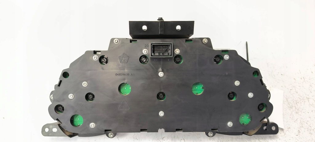 фото №6, Счетчик приборная панель 04832731ac jeep cherokee