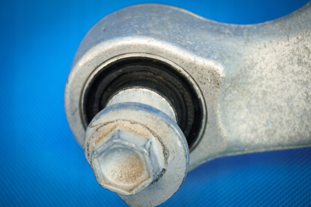 фото №6, Рычаг поперечный задняя audi a6 a7 4g a8 8k0505323h