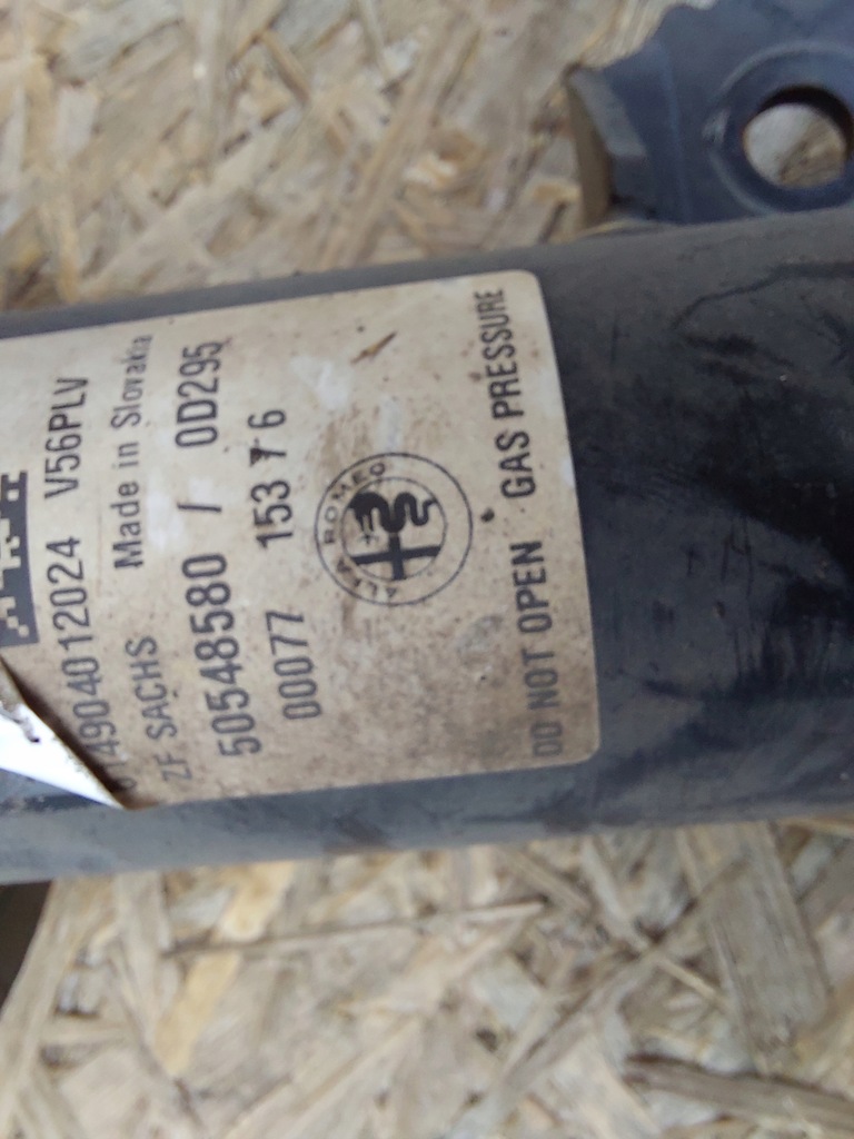 фото №4, Амортизатор перед правий alfa romeo stelvio