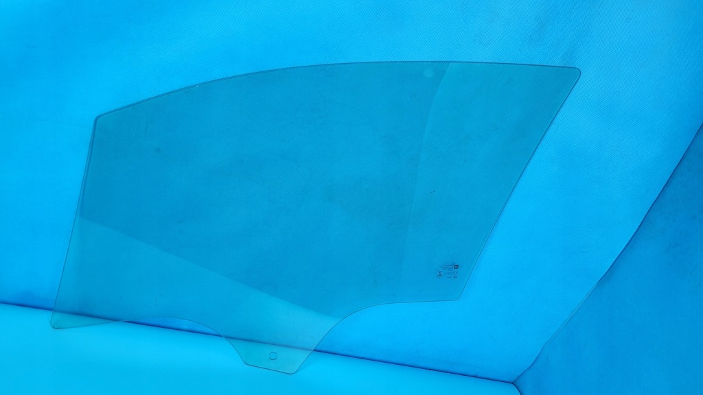 фото №10, Opel crossland стекло боковая дверь правый перед 2020