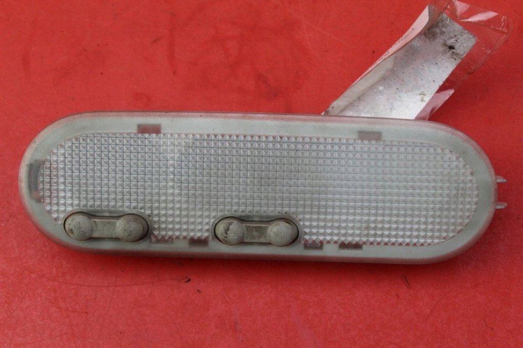 фото №1, Лампа освещение салона перед 8200073231 dacia sandero 1 i 08-12