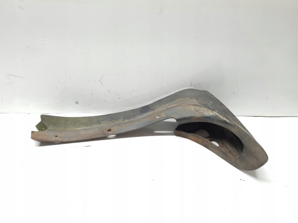 фото №1, Бризковик правий перед mercedes-benz w123