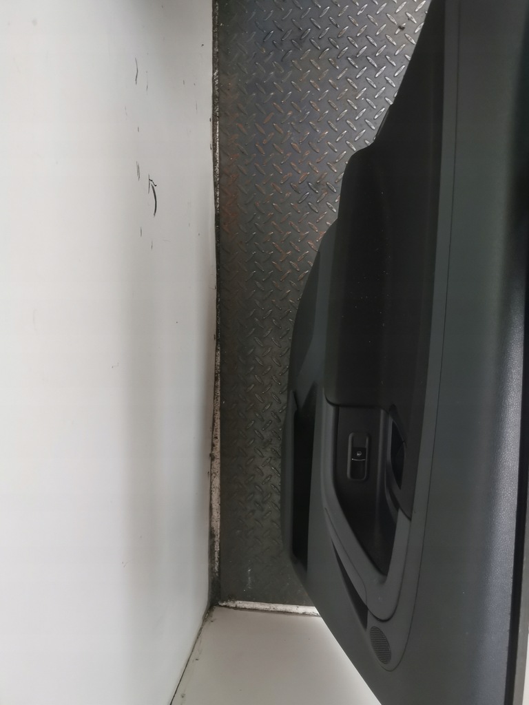 фото №8, Двері правий задня skoda fabia ii hb lf9r