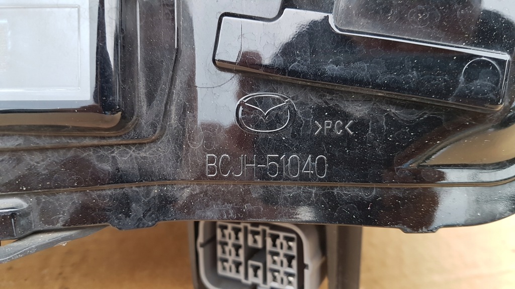 Купить Фара перед левая mazda 3 3 19- full led bcjh-51040 8-pin