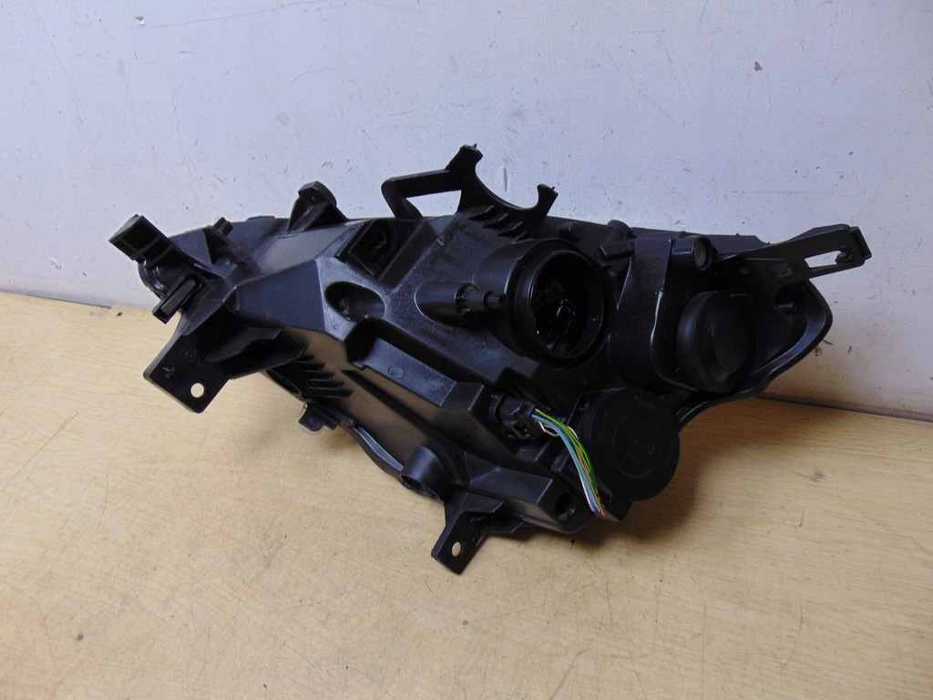 фото №12, Лампа правая перед peugeot partner 2008- europa org