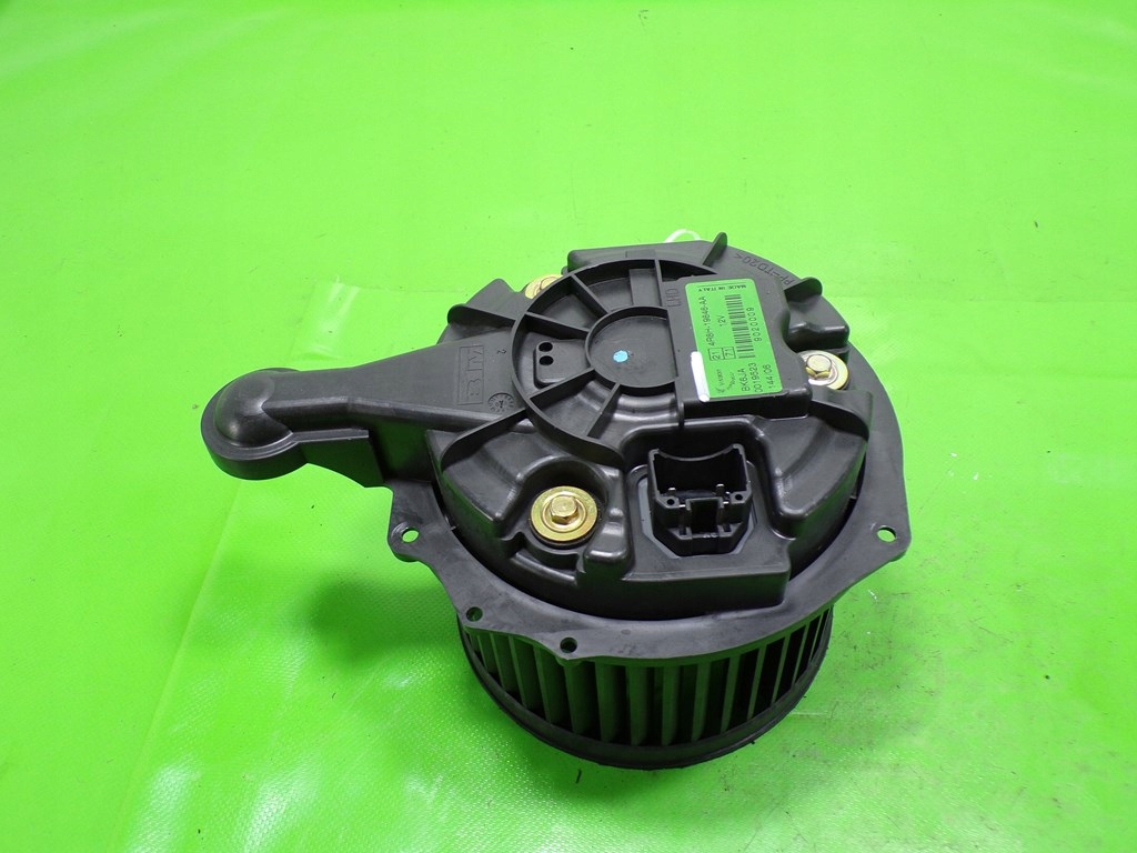 фото №4, Jaguar s-type вентилятор обдув 4r8h-19846-aa