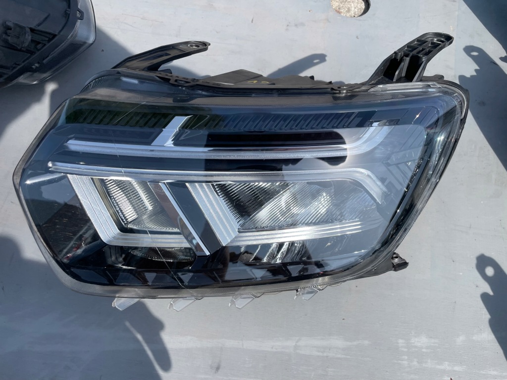 фото №1, Лампа ліва передня лівий перед dacia duster ii lift full led 260602515r