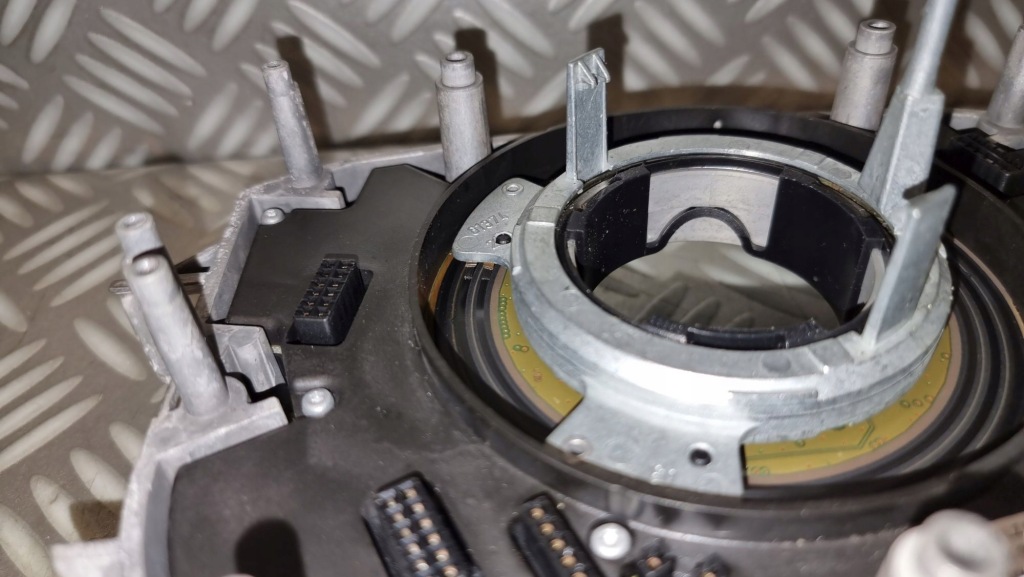 Bmw e60 e61 e63 датчик kąta повороту модуль щітки active кермо 6962939 в Україні