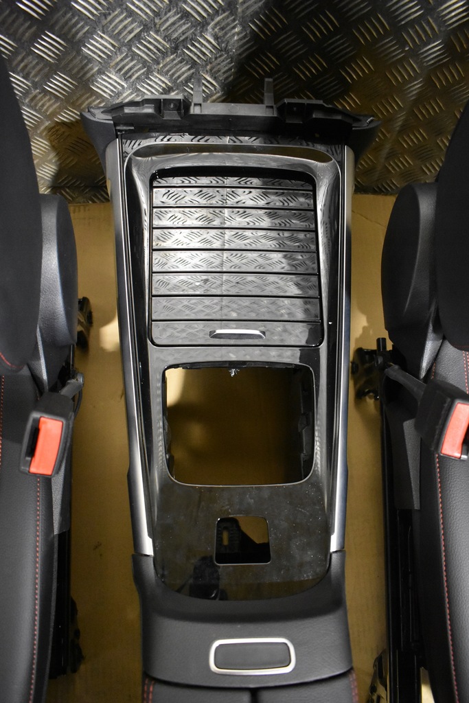 фото №5, Сидіння накладки декори карбон модулі підігрів kpl. mercedes glb x247 amg 22r. 1