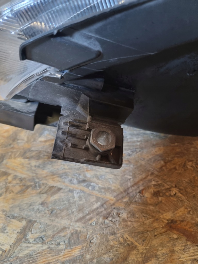 Фара лампа fiat 500l Доставка