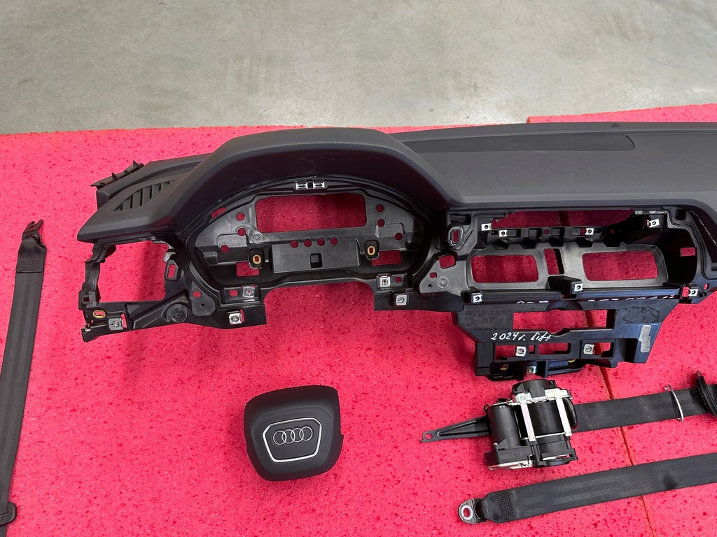 фото №7, Приборная панель консоль подушка безопасности ремни q5 sq5 80a lift idealna комплект оригинал