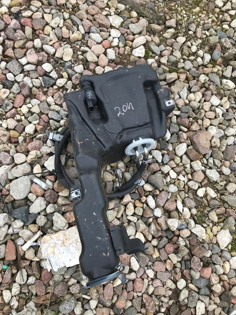 фото №1, Mercedes w204 w212 бачок омивача kmpl