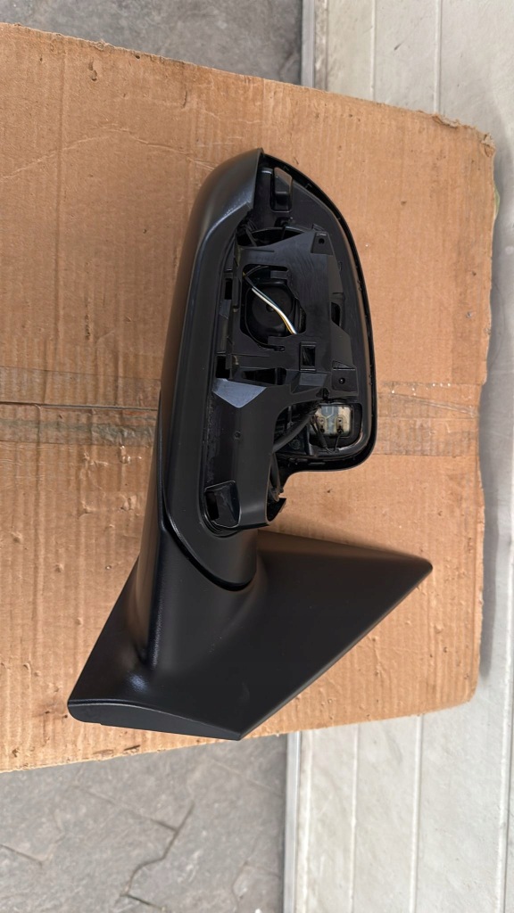 фото №1, Kia stonic 2018- дзеркало праве 5 pin