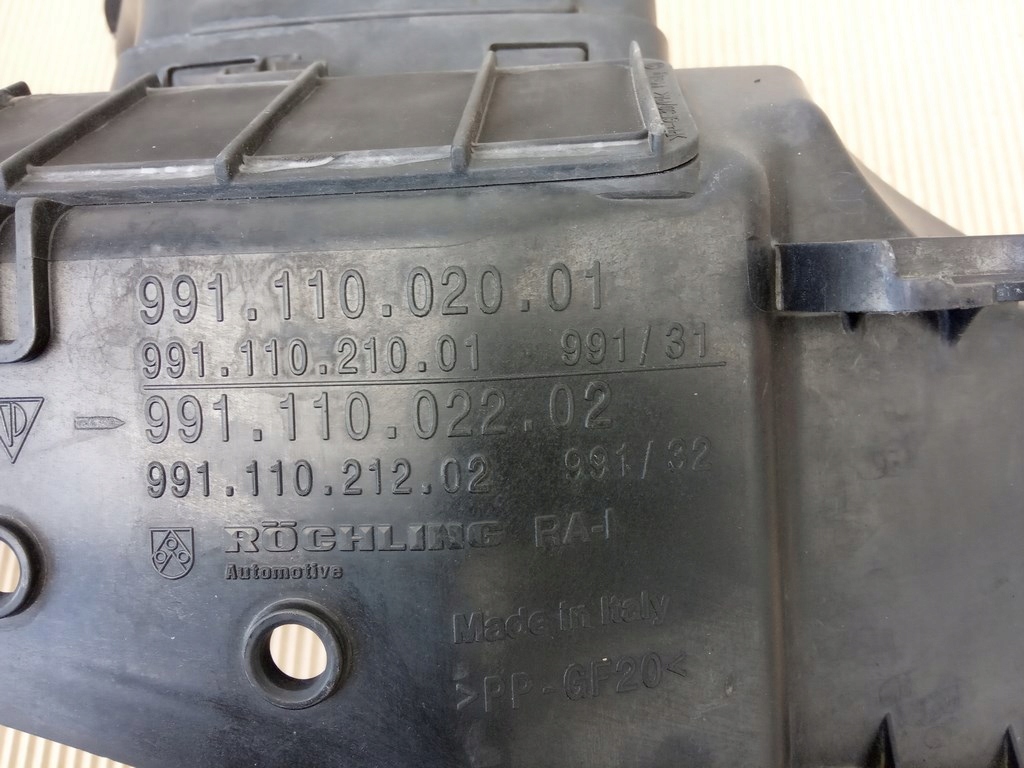 фото №5, Porsche 911 991 3.8 gts - корпус фільтра повітря