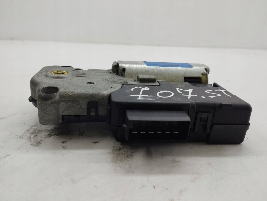 фото №7, Opel zafira a 2003 моторчик люк