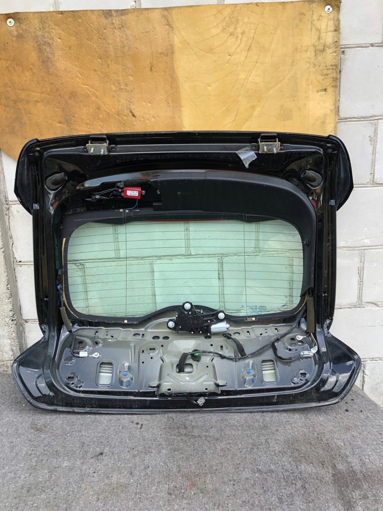 фото №8, Volvo v40 d2 крышка багажника багажника задняя