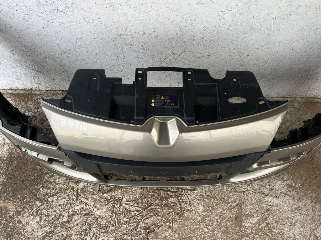 Бампер перед передний renault megane 3 кабриолет  купе Оригинал