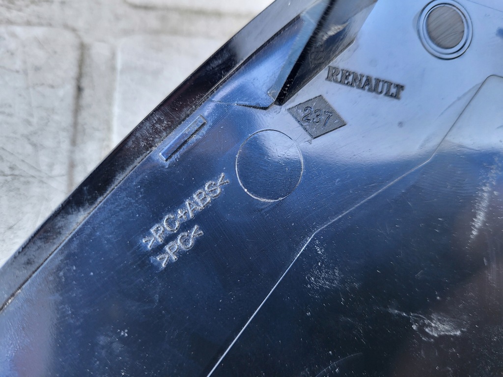 фото №7, Решітка радіатора решітка радіатора renault megane v 5 e-tech значок з камера logo емблема