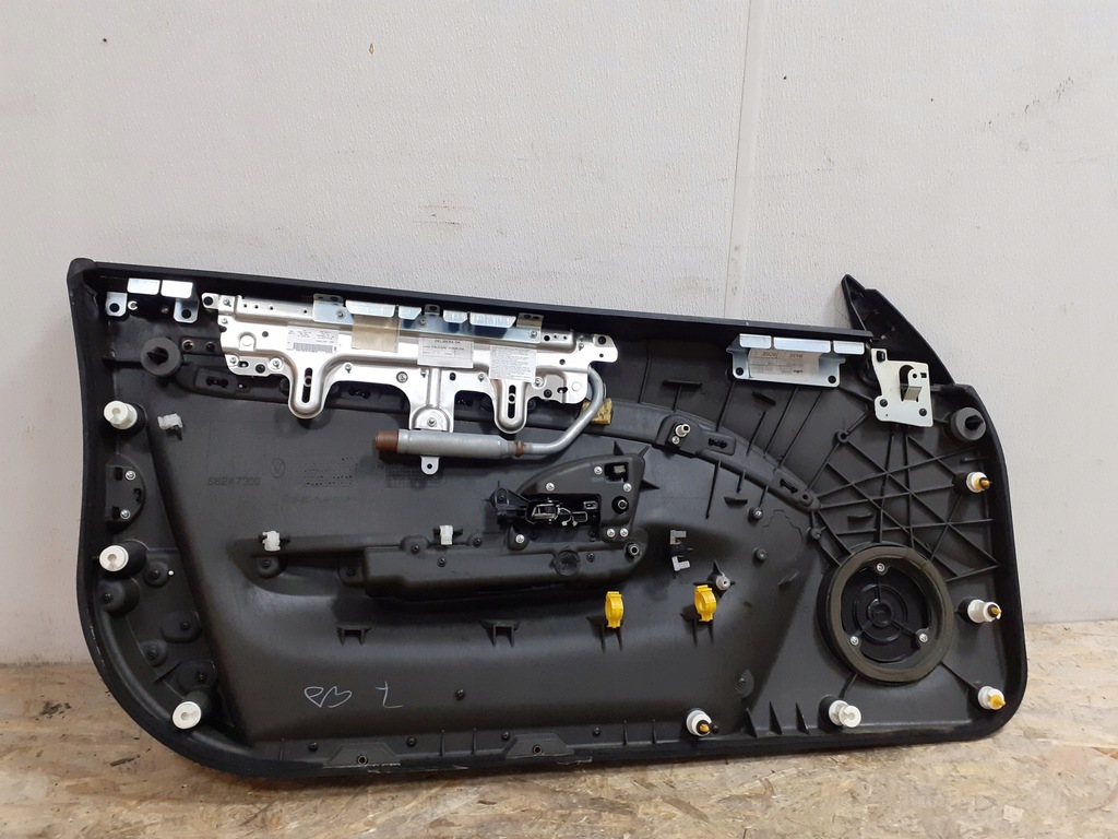 фото №6, Maserati granturismo обшивка двері правий