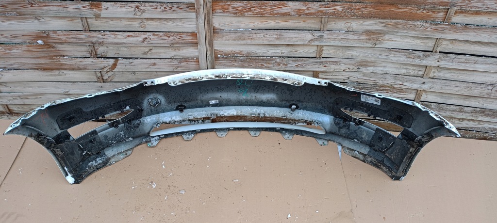 Бампер перед передній tesla model 3 17-21rok 1530702-03-c 153070004b oryg Зі Шроту