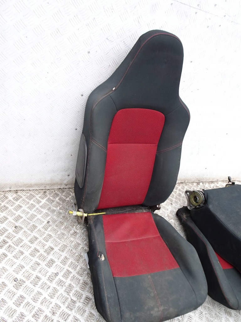 фото №12, Обшивка сидінь перед suzuki swift mk6 sport