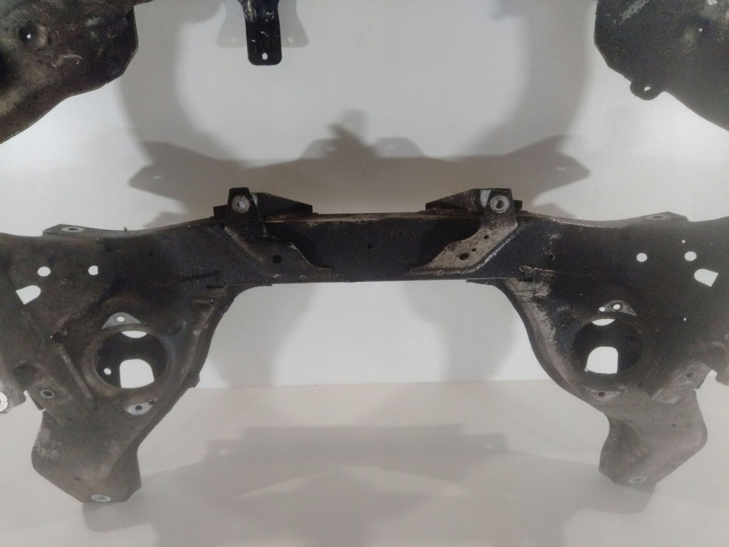 Балка передняя перед bmw 3 e90 e91 31116785639 Недорого