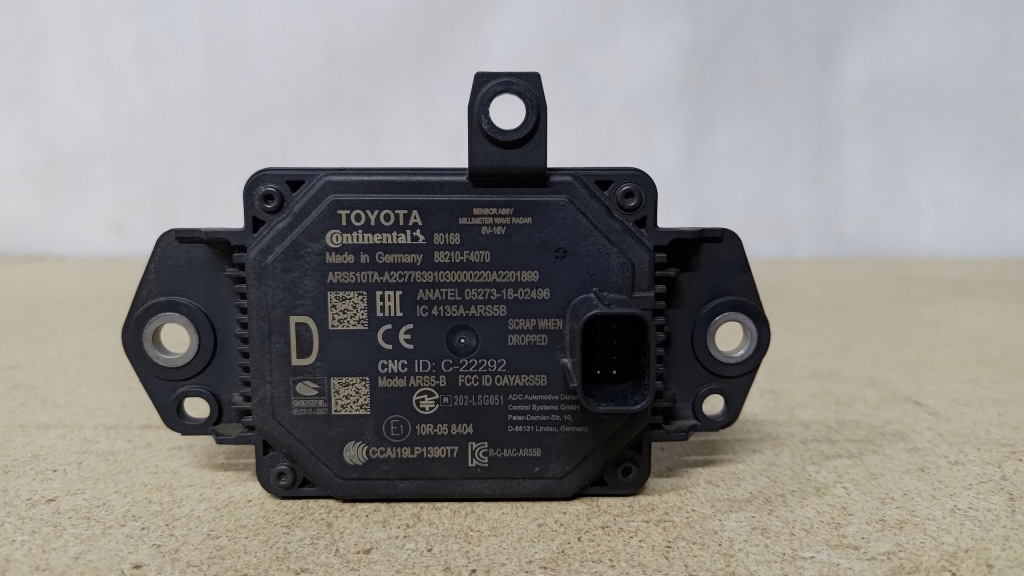 фото №1, Toyota c-hr lift радар acc distronic датчик 88210-f4070 10r-05 8404 orygina