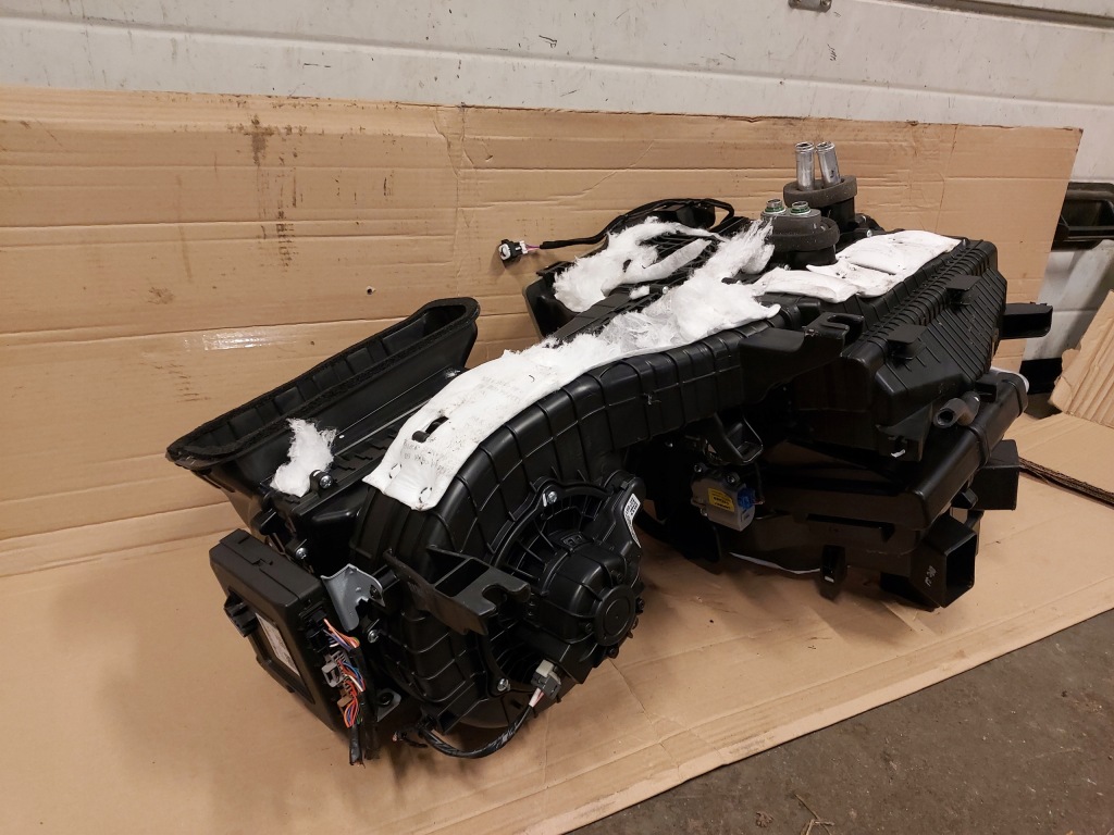 фото №3, Kia sportage iv lift обігрівач