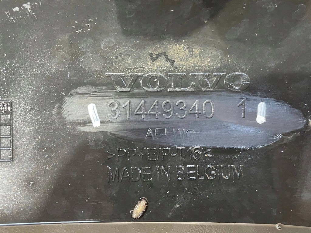 фото №9, Volvo xc40 xc-40 17-22 спойлер молдинг накладка бампера перед передняя