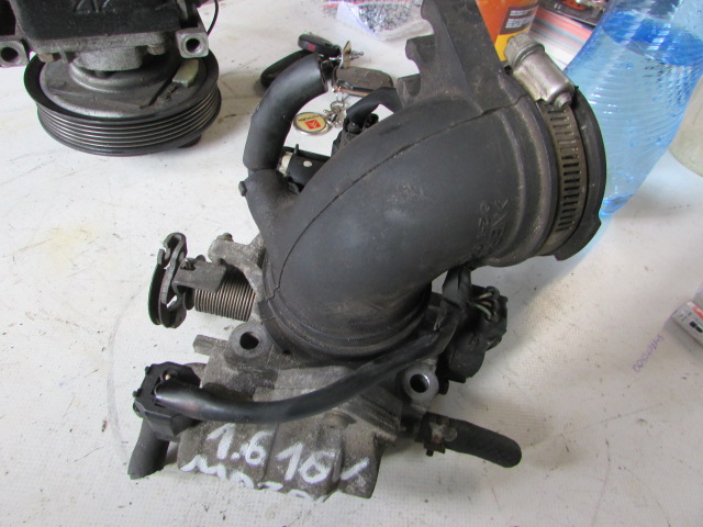 фото №1, Дроссельная заслонка mazda 3 1,6 16v