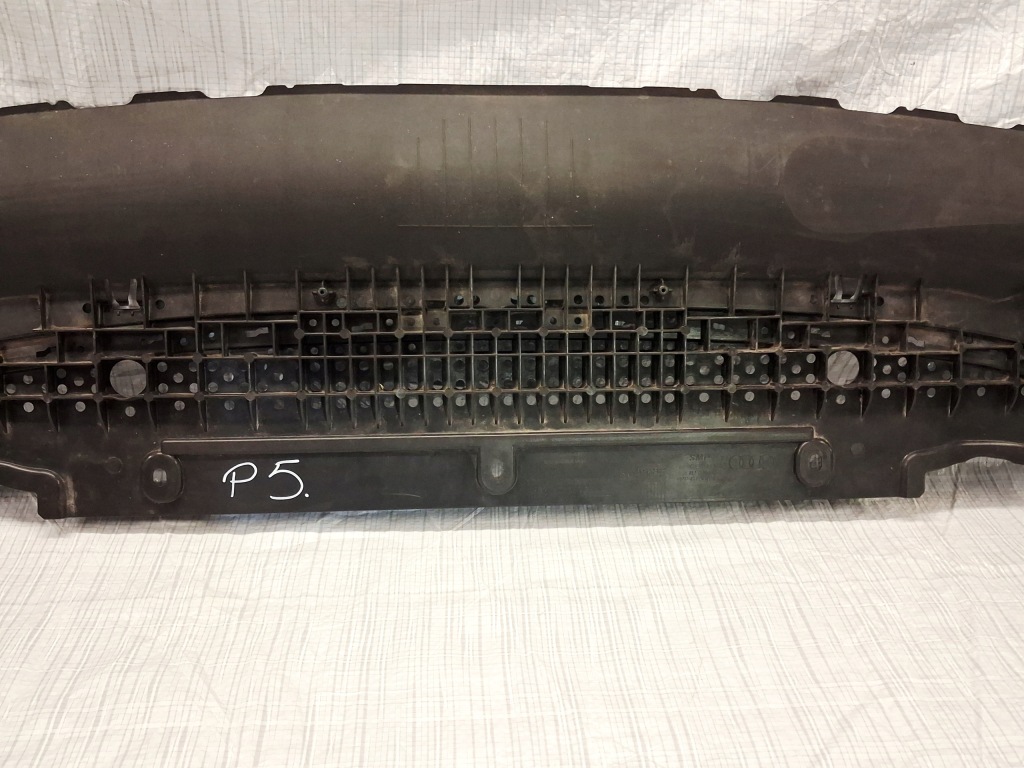 Audi a5 iii b10 захист плита pod бампер перед 8b3807611 bydgoszcz Оригінал