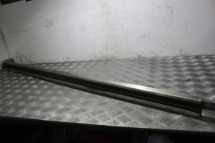 фото №1, Напрямна напрямна двері розсувних jumper ii