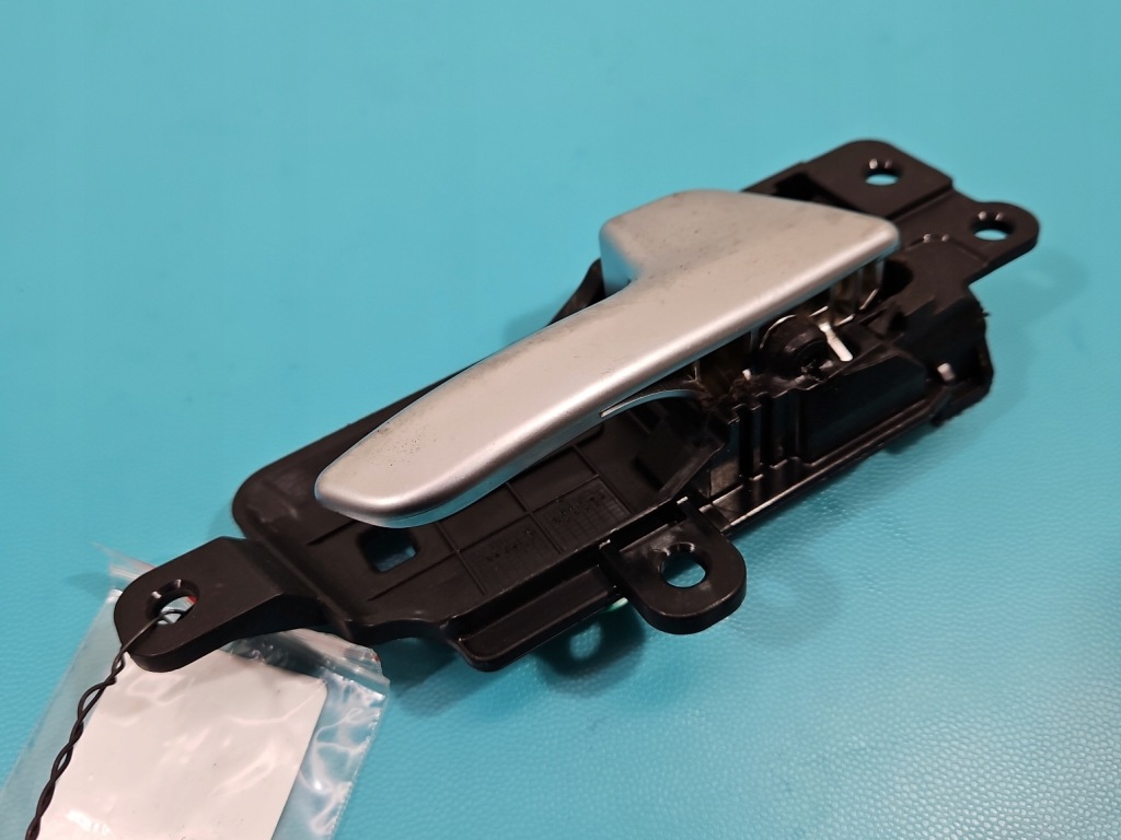 Купить Ручка внутренняя задний  правый  kia sportage iv 15-21 82623-f1000