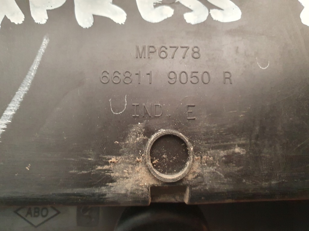 Купити Жабо пластиковий металевий renault express прокладка. 668119050r 663126912r