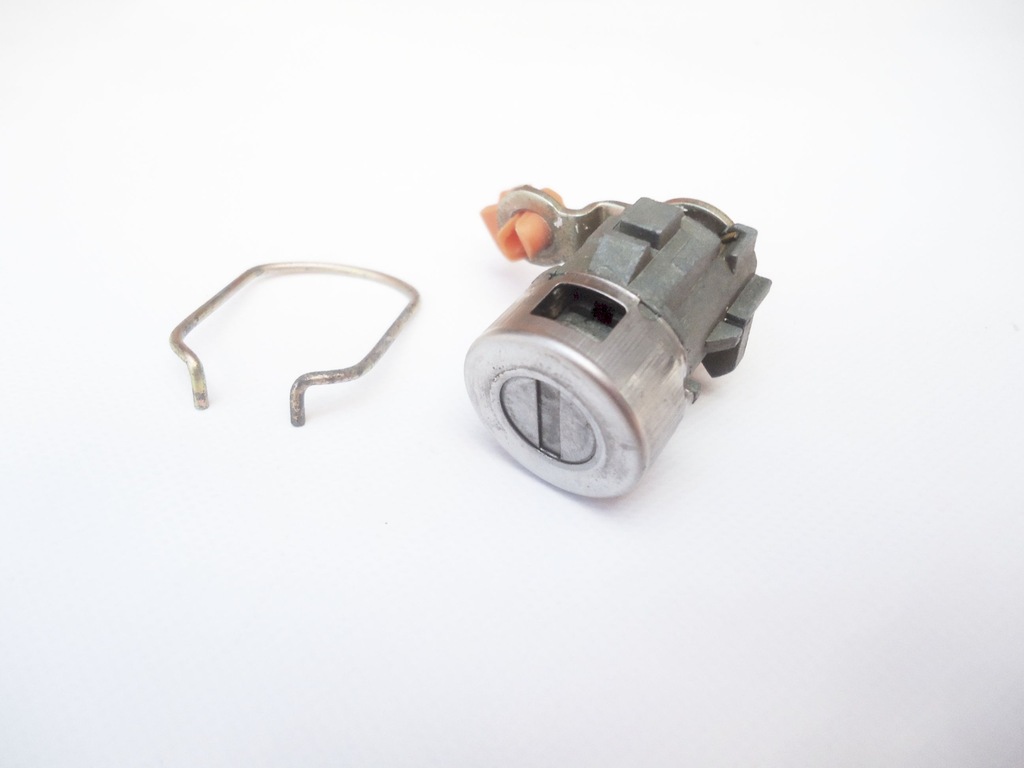 фото №1, Mitsubishi pinin вкладка замка двері оригінал