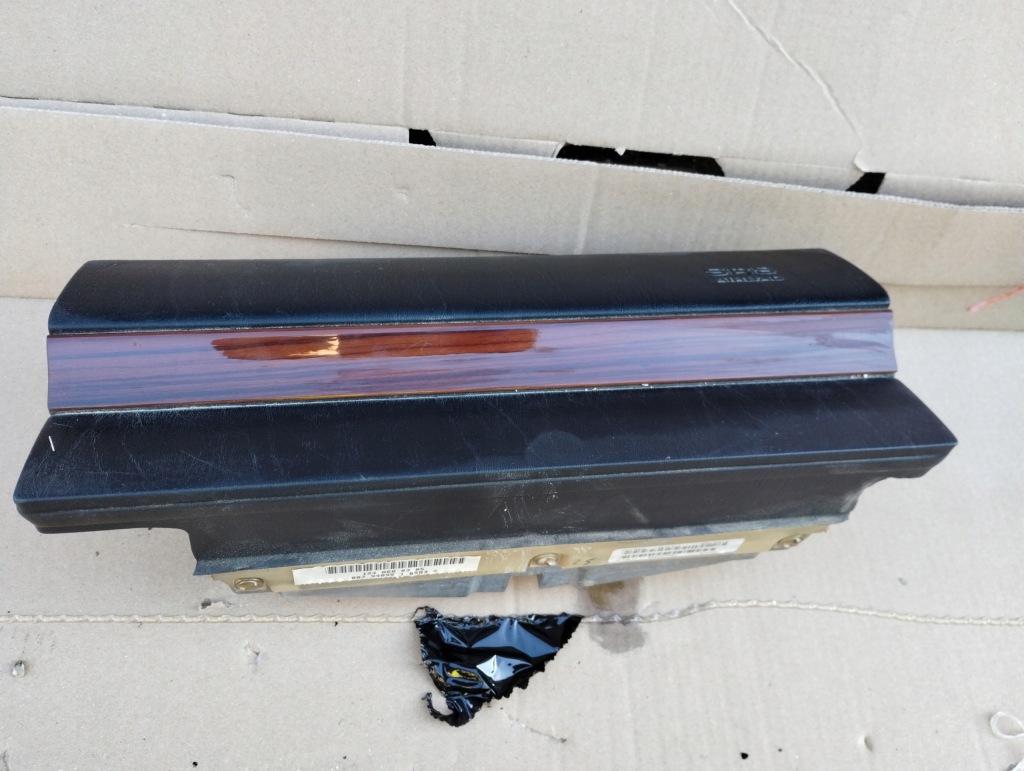 фото №1, Подушка воздушная пассажира подушка безопасности mercedes e-klasa w124