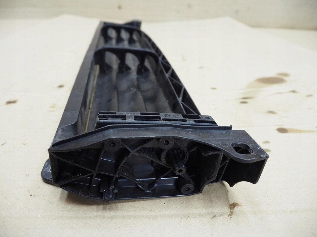 фото №12, Audi etron e-tron впуск повітря жалюзі 4ke121223